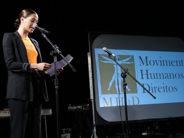 Camila Pitanga em evento no Rio (Foto: Anderson Borde/ Ag. News)